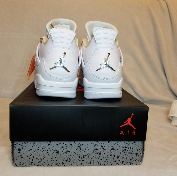 JORDAN RETRO 4 - Picture 3 of 4